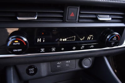 2024 Nissan Rogue AWD SV