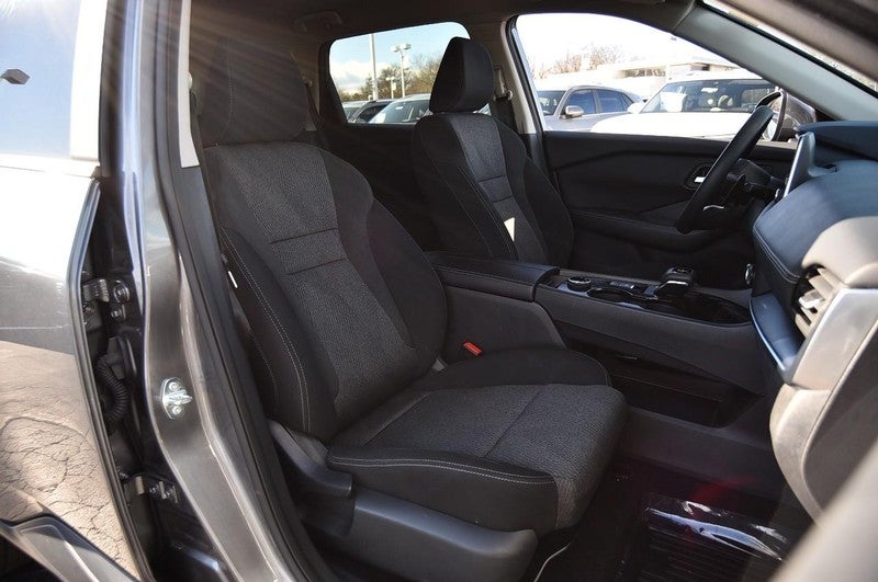 2024 Nissan Rogue AWD SV