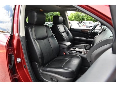 2017 Nissan Pathfinder 4x4 Platinum
