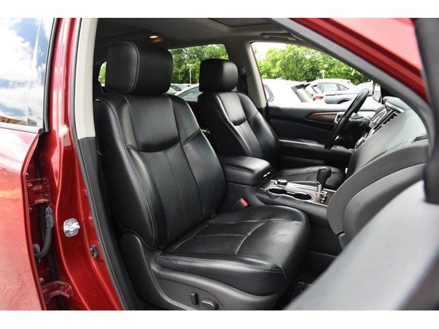 2017 Nissan Pathfinder 4x4 Platinum