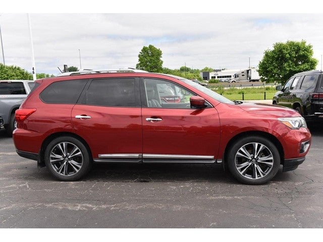 2017 Nissan Pathfinder 4x4 Platinum