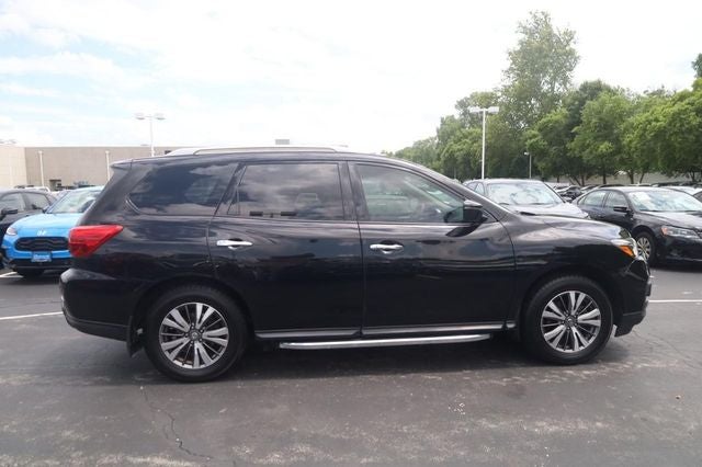 2019 Nissan Pathfinder SV