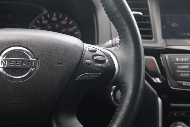 2019 Nissan Pathfinder SV