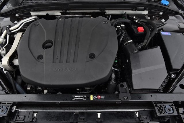 2025 Volvo S60 B5 Core