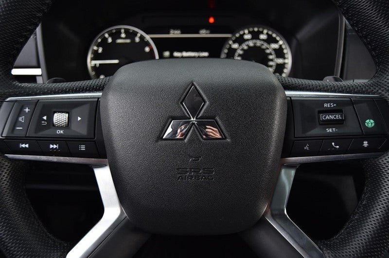 2023 Mitsubishi Outlander SE FWD