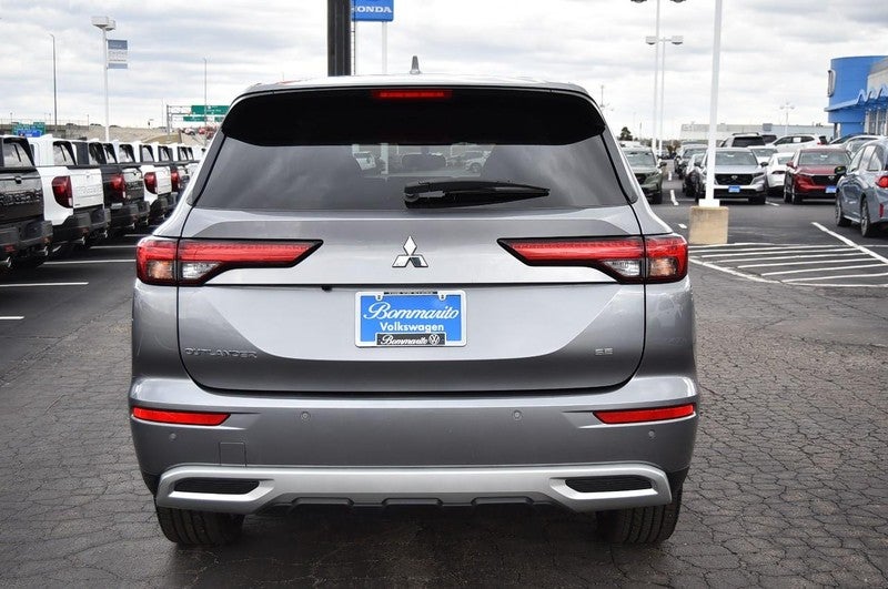 2023 Mitsubishi Outlander SE FWD