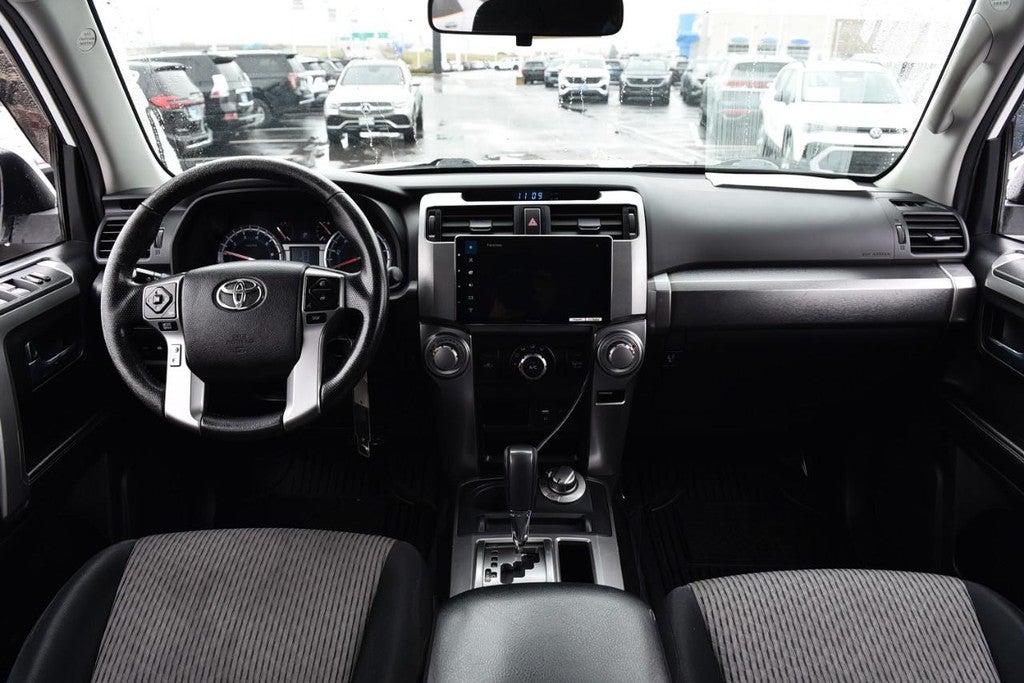 2016 Toyota 4Runner 4WD 4dr V6 SR5 (Natl)