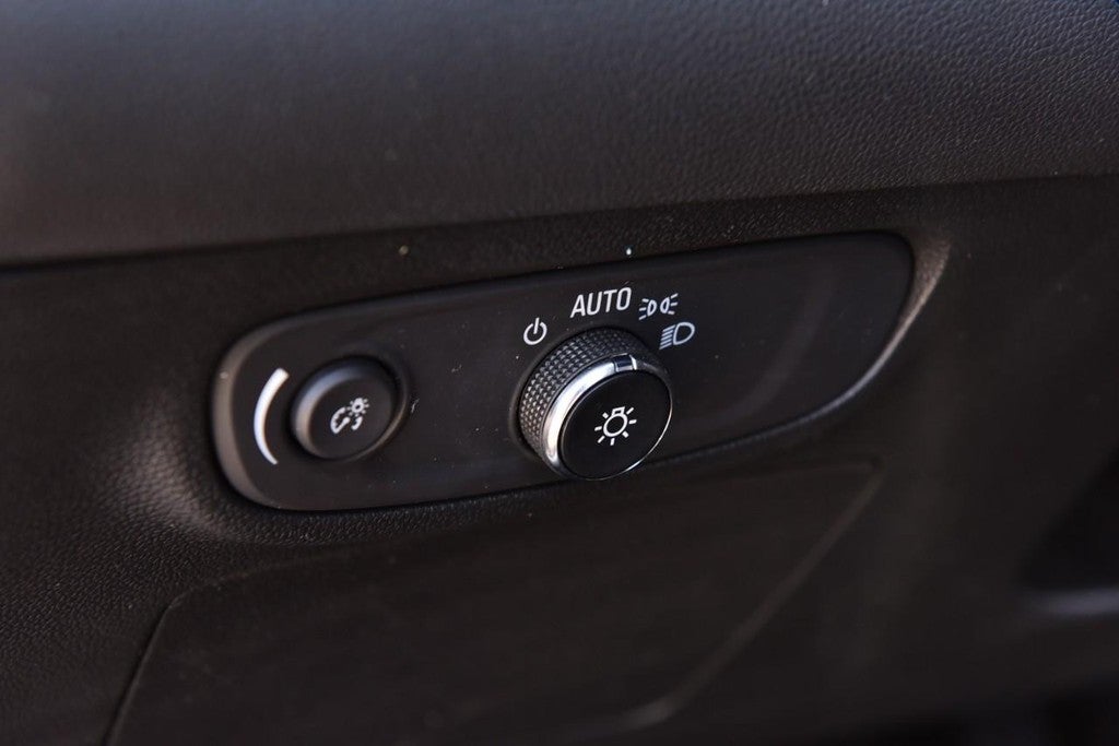 2024 Buick Encore GX AWD 4dr Sport Touring