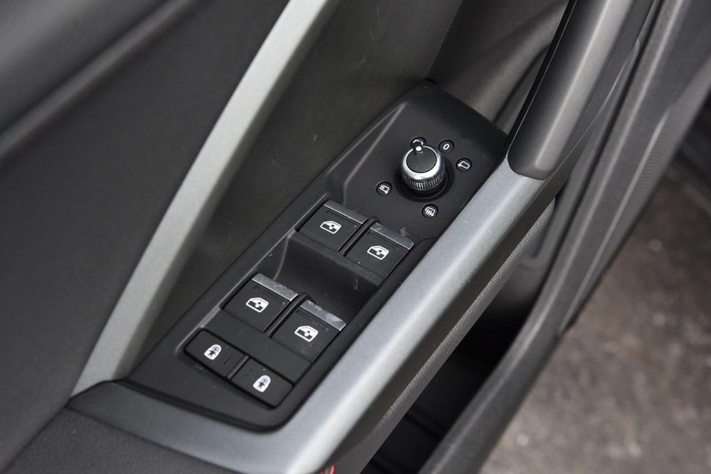 2025 Audi Q3 S line Premium Plus 45 TFSI quattro