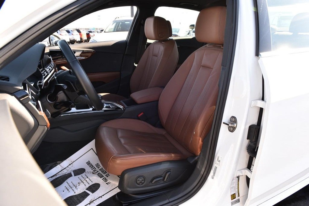 2023 Audi A4 Sedan Premium 40 TFSI quattro