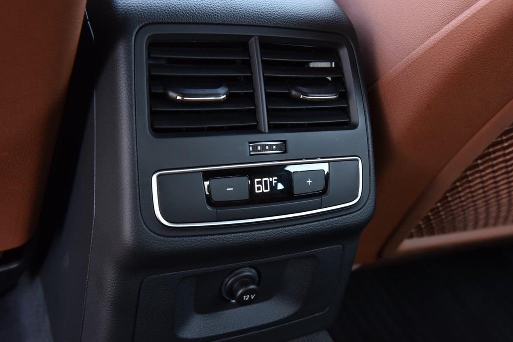 2023 Audi A4 Sedan Premium 40 TFSI quattro