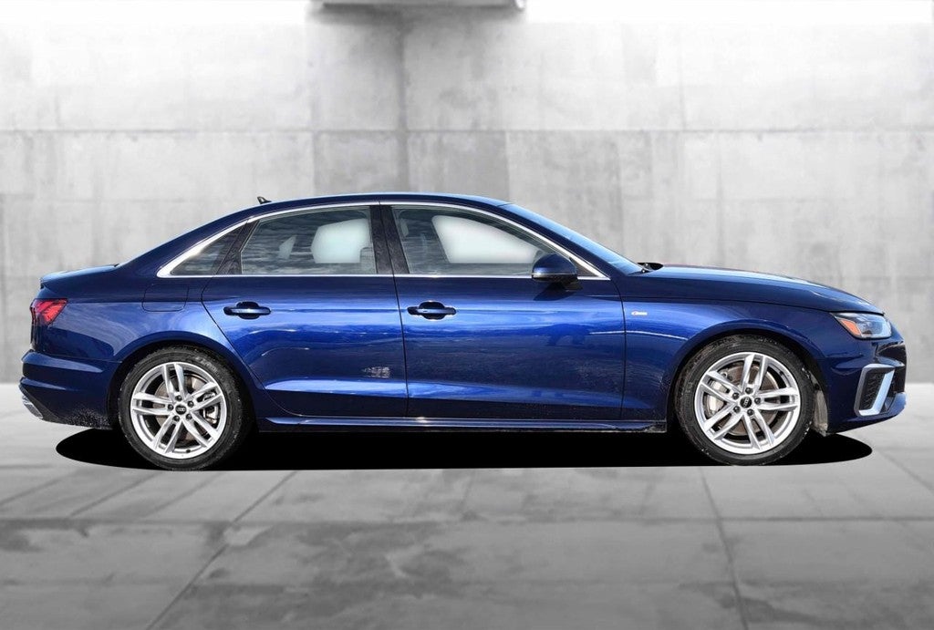 2022 Audi A4 Sedan S line Premium Plus 45 TFSI quattro