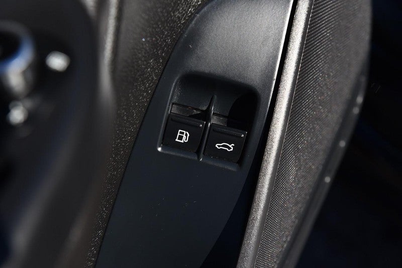 2014 Volkswagen EOS 2dr Conv Sport