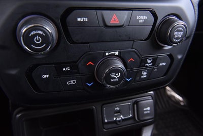 2020 Jeep Renegade Altitude FWD