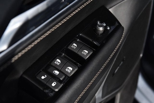 2024 Jeep Wagoneer Series II Carbide