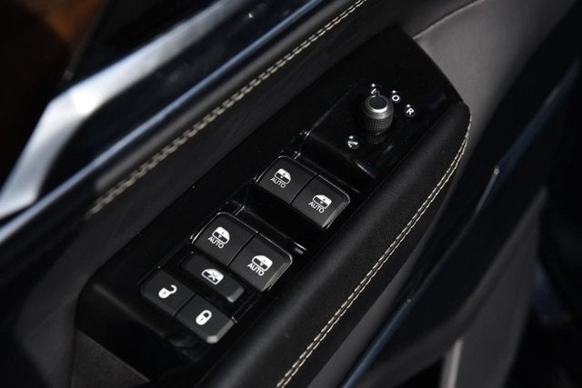 2023 Jeep Grand Wagoneer Series II Obsidian