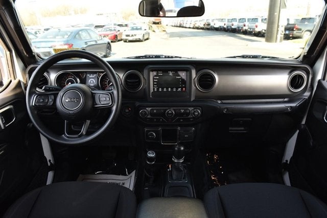 2022 Jeep Gladiator Willys Sport