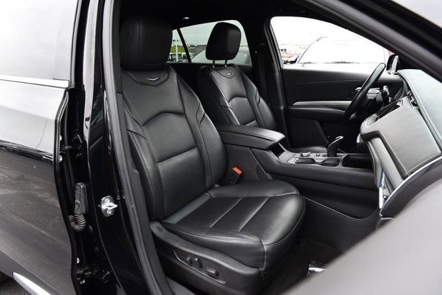 2023 Cadillac XT4 AWD Premium Luxury