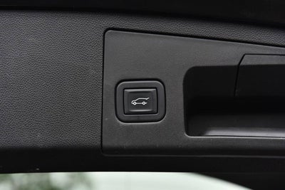 2023 Cadillac XT4 AWD Premium Luxury