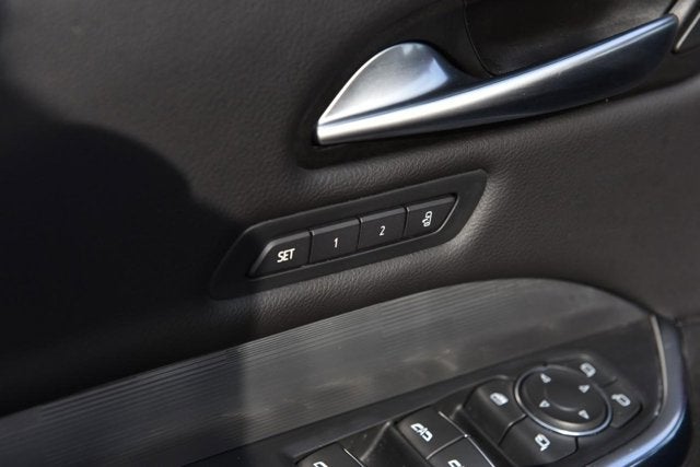 2024 Cadillac XT4 AWD Premium Luxury