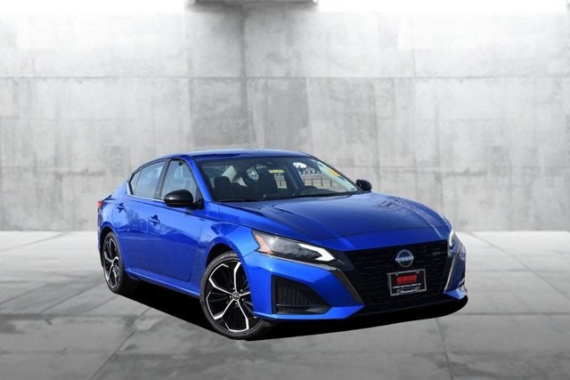 2025 Nissan Altima SR