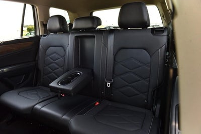 2025 Volkswagen Atlas 2.0T SE w/Technology