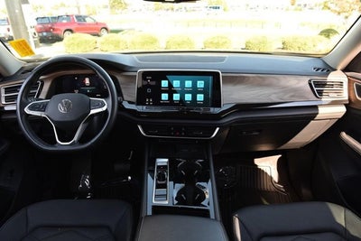 2025 Volkswagen Atlas 2.0T SE w/Technology