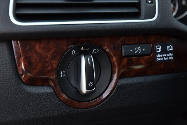 2013 Volkswagen Passat TDI SEL Premium