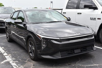 2025 Kia K4 LXS