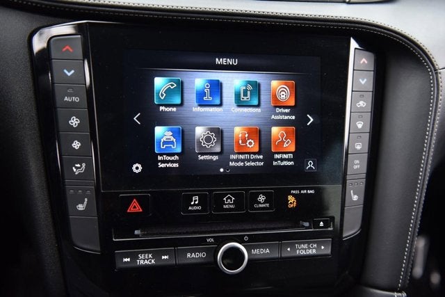 2024 INFINITI QX50 LUXE