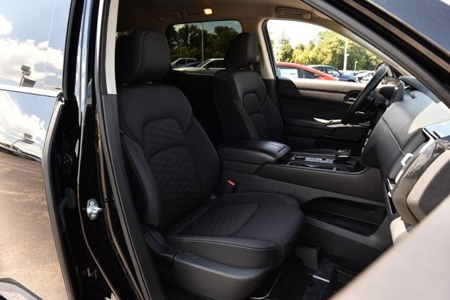 2024 Nissan Pathfinder S