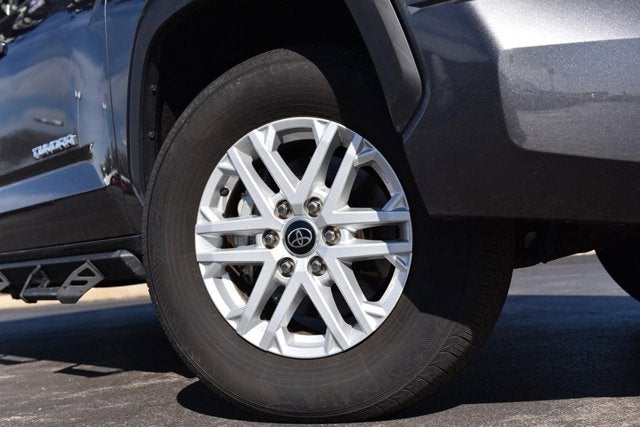 2022 Toyota Tundra 4WD SR5