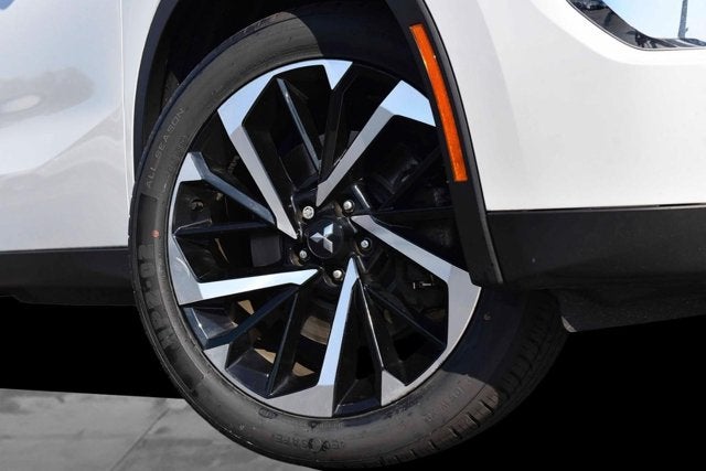 2022 Mitsubishi Outlander ES
