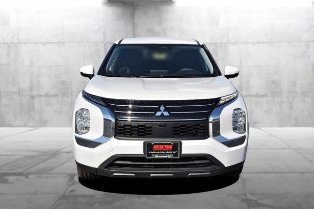2022 Mitsubishi Outlander ES