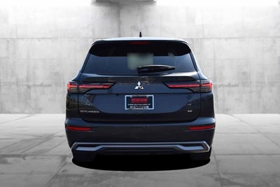 2025 Mitsubishi Outlander SE