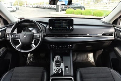 2024 Mitsubishi Outlander SE Black Edition