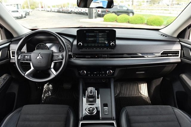 2024 Mitsubishi Outlander SE Black Edition