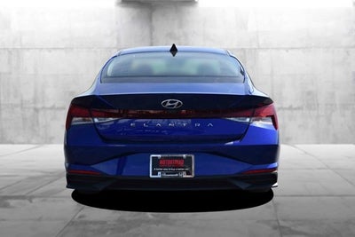 2023 Hyundai Elantra SE