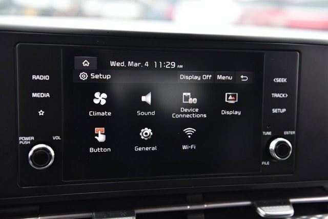 2024 Kia Carnival LX