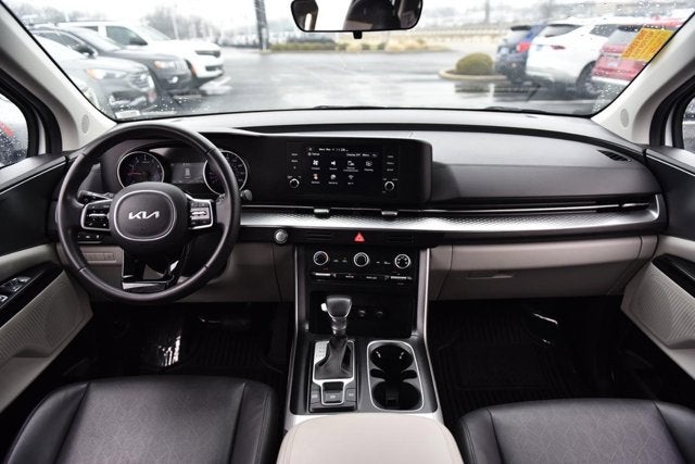2024 Kia Carnival LX