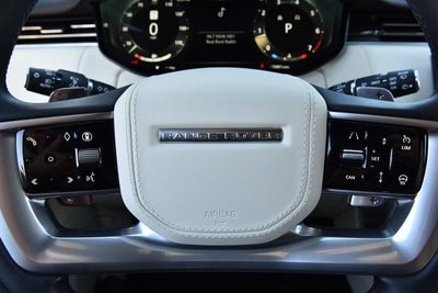 2025 Land Rover Range Rover SE