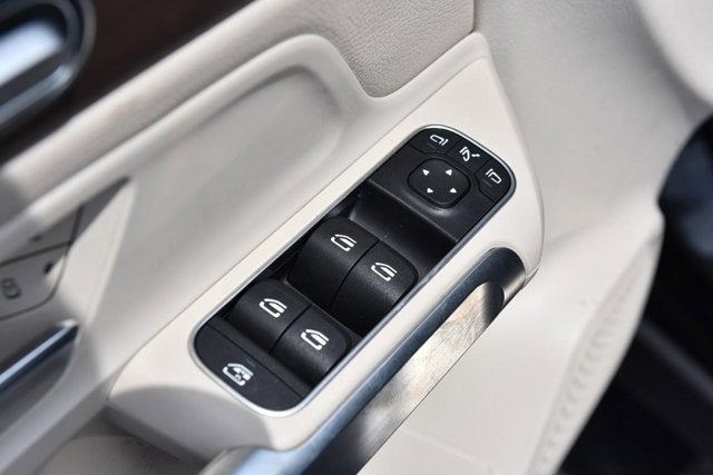 2023 Mercedes-Benz GLB GLB 250