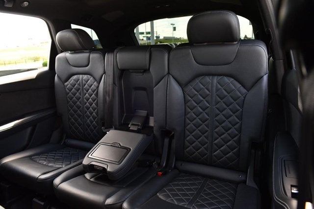 2021 Audi SQ7 Premium Plus