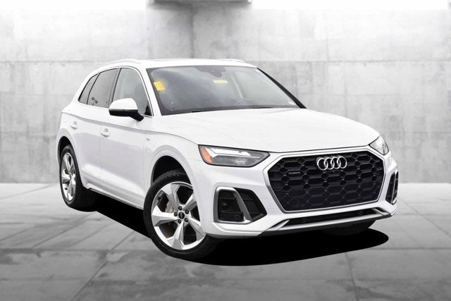 2022 Audi Q5 S line Premium Plus