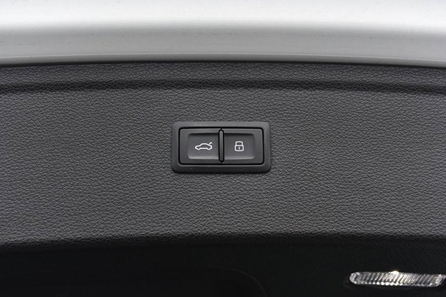 2022 Audi Q5 S line Premium Plus
