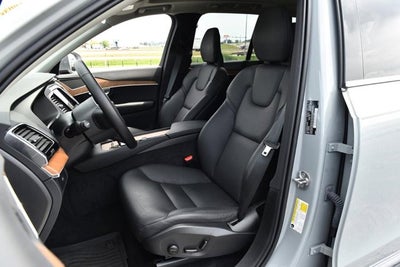 2025 Volvo XC90 Plus