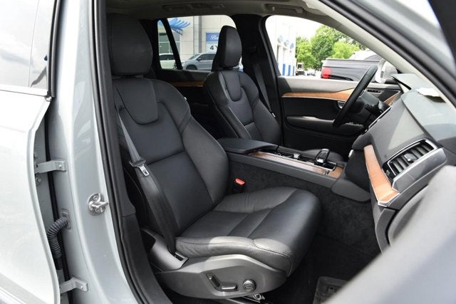 2025 Volvo XC90 Plus