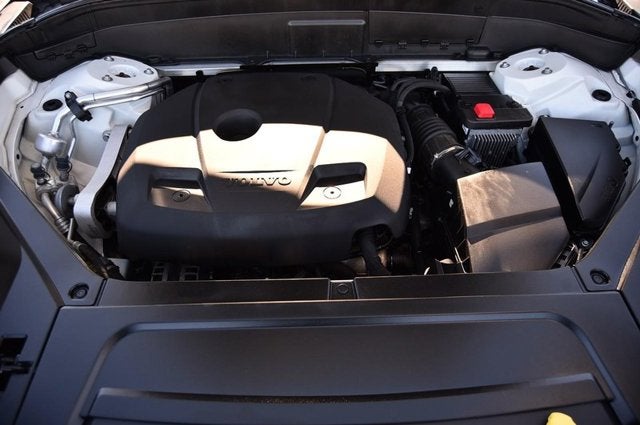 2021 Volvo XC90 Momentum