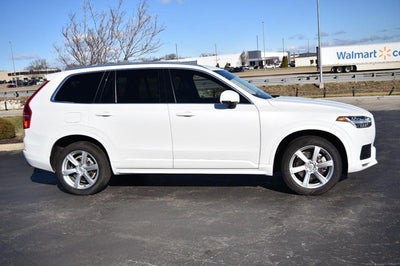 2021 Volvo XC90 Momentum