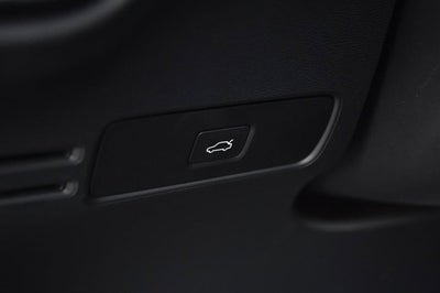 2023 Volvo XC40 Core